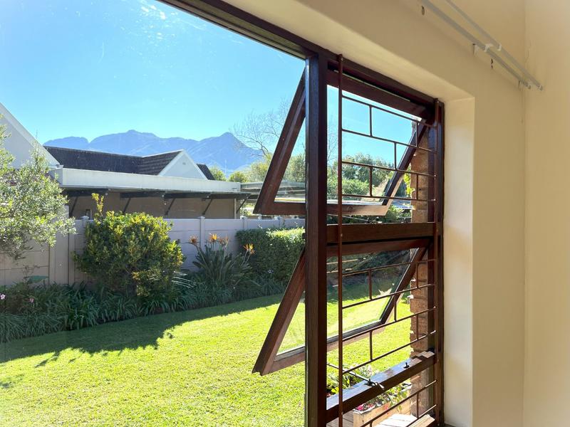 4 Bedroom Property for Sale in Heather Park Western Cape